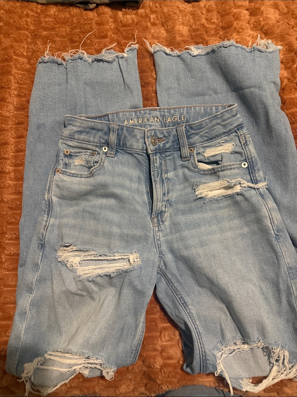 American Eagle Outfitters Light Wash Distressed Women’s Jeans